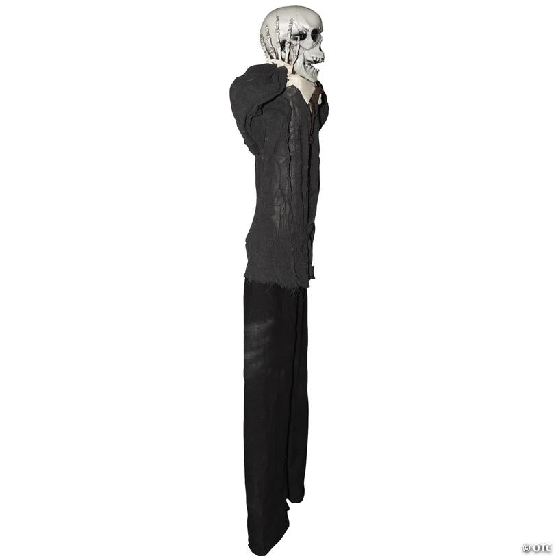 43" Hanging Skull Man Animated - image 3
