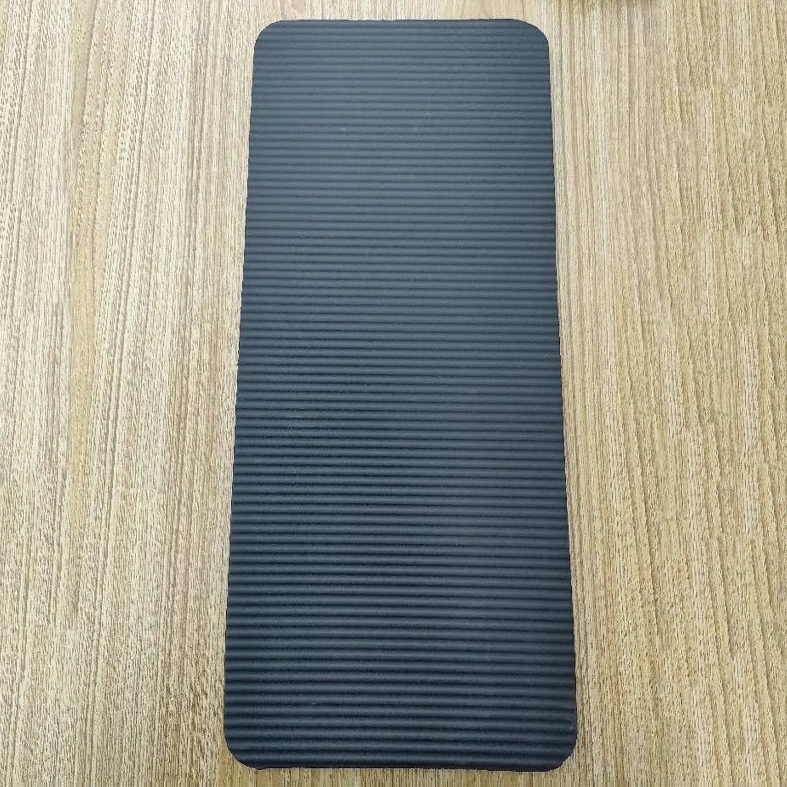 Yoga Mat Non Slip Exercise Fitness Mat Extra Thick Comfortable Rubber 160mm X330mm For Exercise Yoga and Pilates Gymnastics Mat