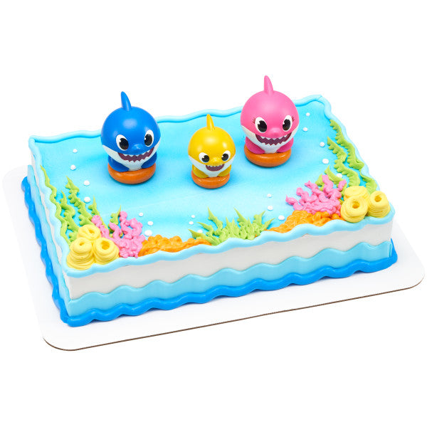 Baby Shark Family Fun Cake Kit Mom Dag and Baby